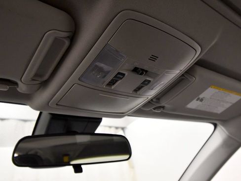Used 2018 Toyota RAV4 XLE w/ Plus Extra Value Package AWD/4WD image 27
