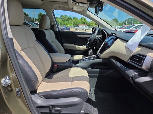 Certified 2025 Subaru Outback Limited AWD/4WD image 16