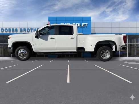 New 2026 Chevrolet Silverado 3500 LT w/ Convenience Package image 2