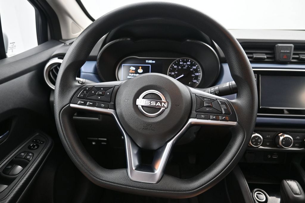 Used 2025 Nissan Versa SV FWD image 13