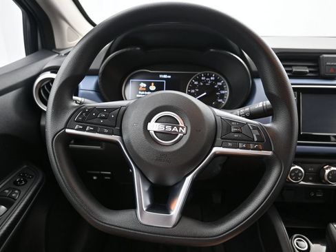Used 2025 Nissan Versa SV FWD image 13