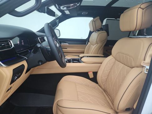 New 2026 Jeep Grand Wagoneer L Summit AWD/4WD image 18