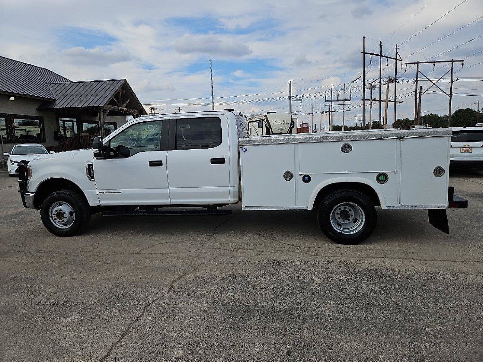 Used 2020 Ford F350 XL w/ Power Equipment Group AWD/4WD image 3