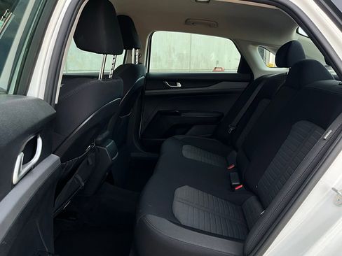 Used 2025 Kia K5 LXS image 11
