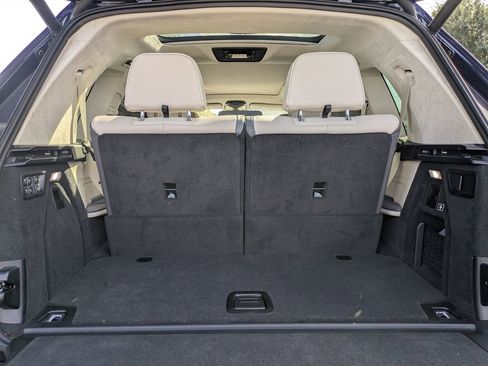 Used 2023 BMW X7 M60i w/ Executive Package image 30