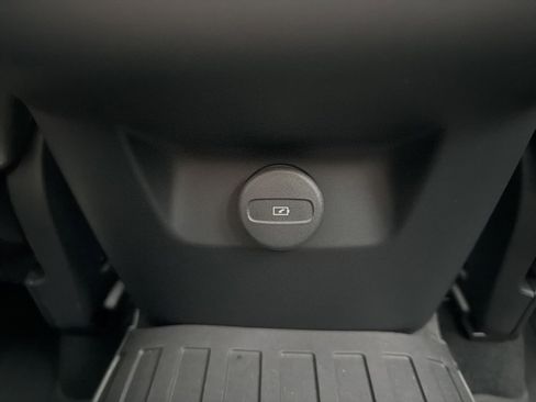 New 2026 Volvo XC60 B5 Ultra w/ Protection Package Premier image 47