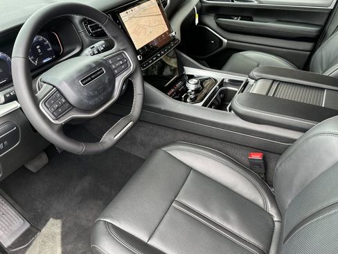 New 2026 Jeep Grand Wagoneer 4WD image 9