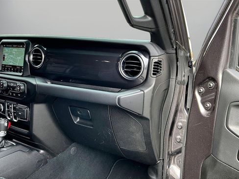 Certified 2022 Jeep Wrangler Unlimited Sahara image 20