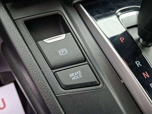 Used 2018 Honda CR-V Touring image 25