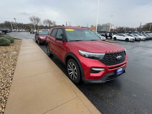 Used 2020 Ford Explorer ST w/ Premium Technology Package AWD/4WD image 2