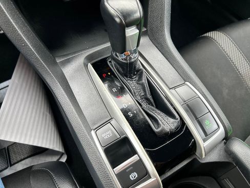 Used 2020 Honda Civic Sport image 25
