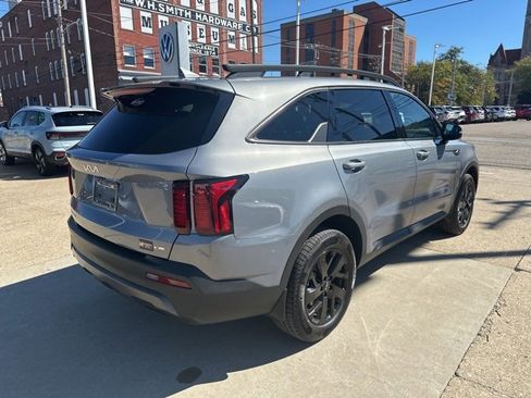 Used 2023 Kia Sorento S w/ Panoramic Sunroof Package image 7