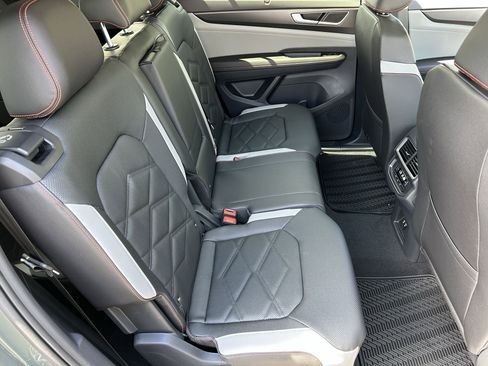 New 2026 Volkswagen Atlas Peak Edition AWD/4WD image 10
