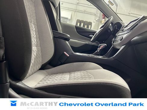 Used 2024 Chevrolet Equinox LS w/ Midnight Edition FWD image 28