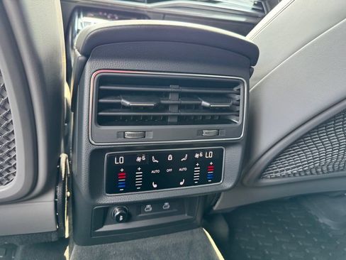 Used 2023 Audi SQ8 Premium Plus w/ Executive Package AWD/4WD image 19