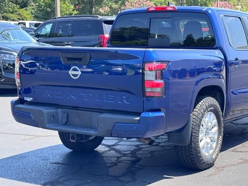 Used 2023 Nissan Frontier SV w/ SV Convenience Package AWD/4WD image 38
