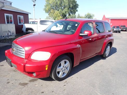 Used 2010 Chevrolet HHR LT FWD image 3
