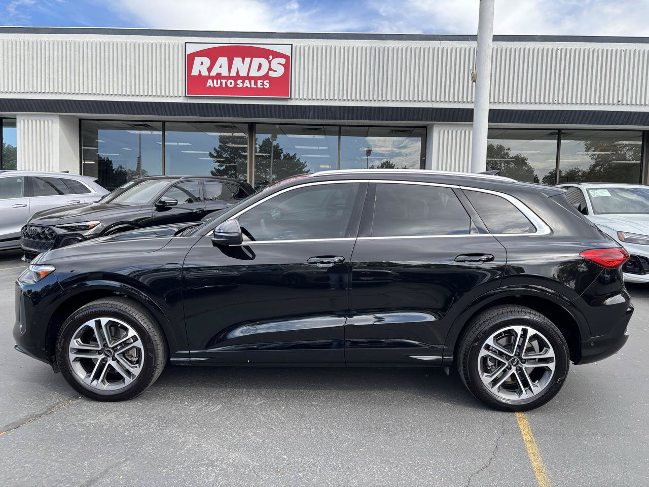 Used 2025 Audi Q5 Premium Plus w/ Premium Plus AWD/4WD image 17