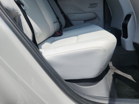 Certified 2024 Hyundai Kona SEL w/ Convenience Package AWD/4WD image 30