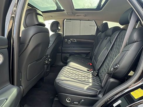 Used 2024 Genesis GV80 3.5T w/ Prestige Package image 37