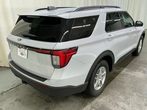 New 2026 Ford Explorer Active AWD/4WD image 3