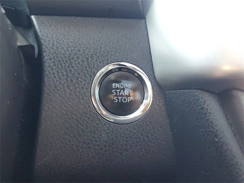 Used 2018 Toyota Highlander Limited Platinum image 28