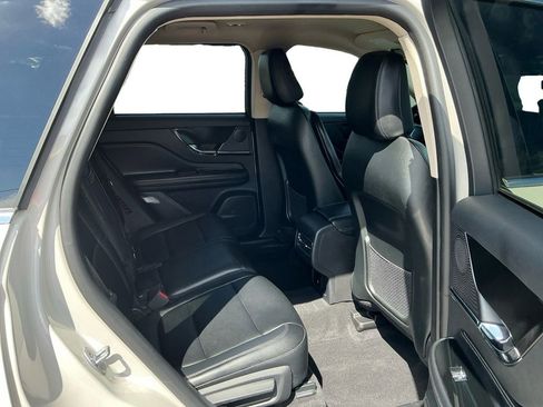 Certified 2024 Lincoln Corsair FWD image 23