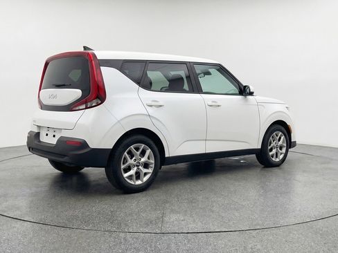 Used 2025 Kia Soul LX w/ LX Technology Package image 9