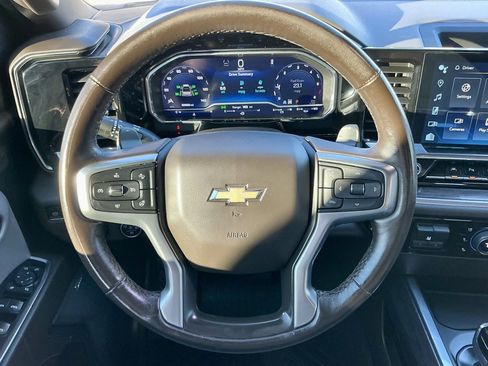 Used 2022 Chevrolet Silverado 1500 LTZ w/ LTZ Premium Package image 37