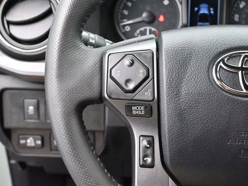 Used 2023 Toyota Tacoma TRD Sport AWD/4WD image 16