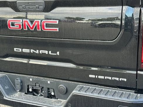 Used 2019 GMC Sierra 1500 Denali w/ Denali Ultimate Package AWD/4WD image 6