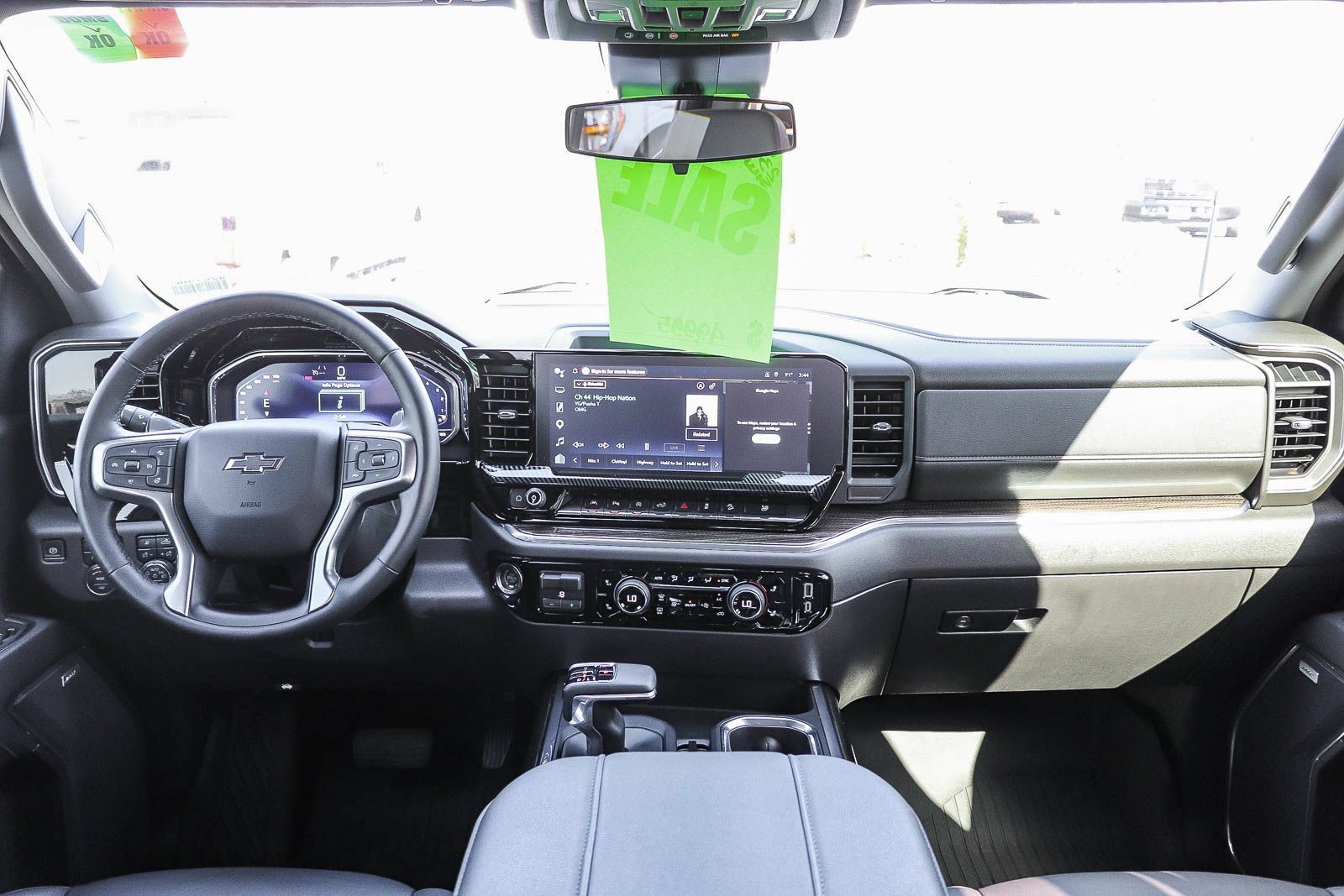 Used 2023 Chevrolet Silverado 1500 LT Trail Boss w/ LT Trail Boss Premium Package AWD/4WD image 12