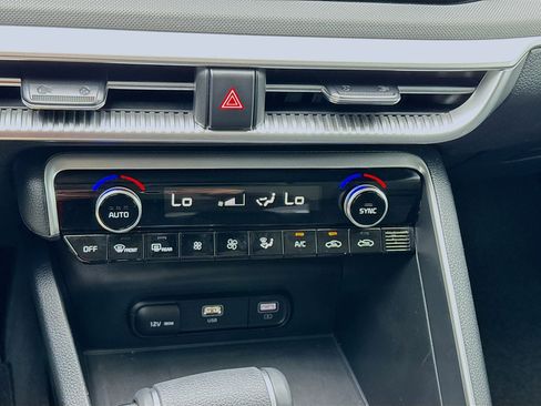 Used 2022 Kia K5 LXS image 12