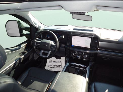 Used 2025 Ford F250 Lariat w/ Lariat Ultimate Package AWD/4WD image 16
