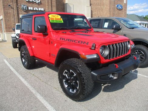 Used 2025 Jeep Wrangler Rubicon w/ Safety Group AWD/4WD image 1