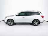 Used 2017 Nissan Pathfinder SL image 4