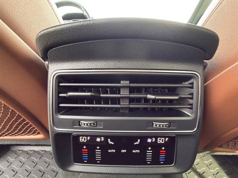 Used 2019 Audi Q8 Premium Plus image 13