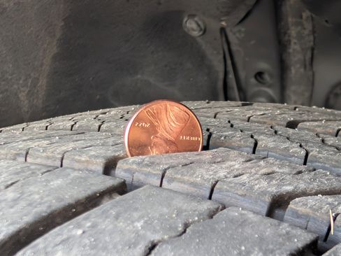 Used 2022 Toyota Highlander LE image 31