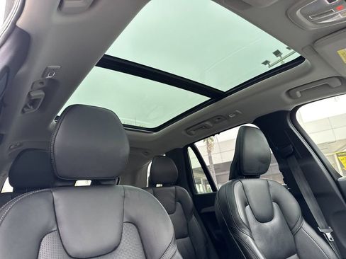 Certified 2024 Volvo XC90 B6 Ultimate AWD/4WD image 17