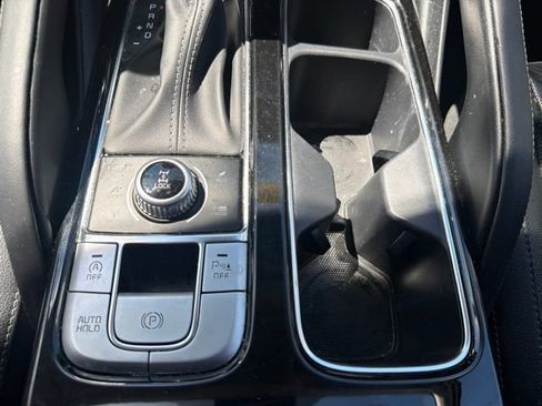 Used 2022 Kia Telluride EX w/ EX Premium Package AWD/4WD image 39