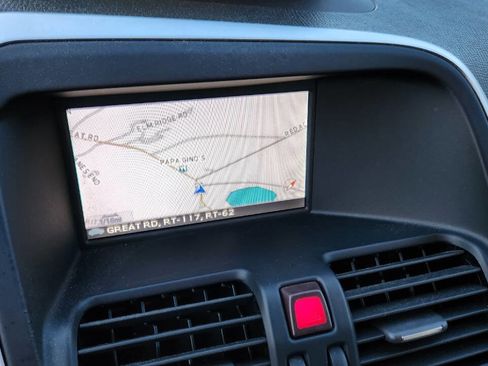 Used 2010 Volvo XC60 T6 image 44