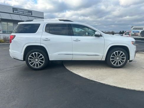 Used 2023 GMC Acadia Denali w/ Trailering Package image 8
