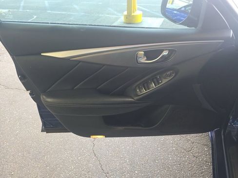 Used 2019 INFINITI Q50 Signature Edition w/ All Weather Package (L93) image 11