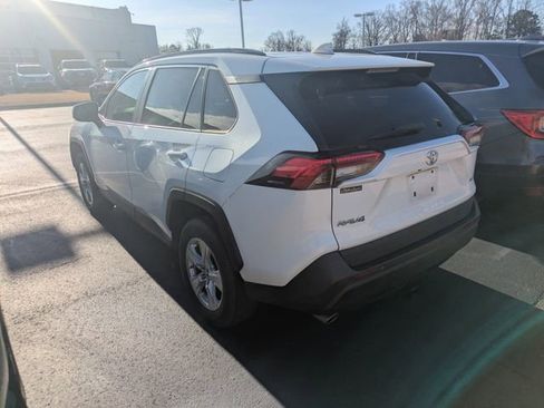 Used 2019 Toyota RAV4 XLE image 4