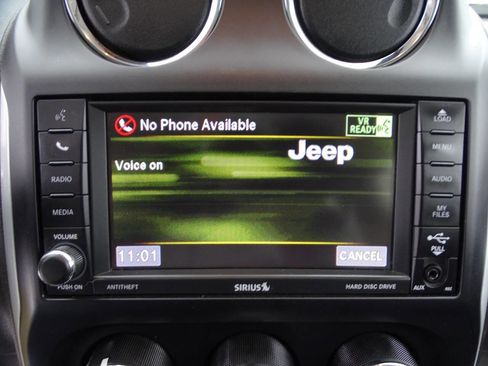 Used 2016 Jeep Compass High Altitude image 23