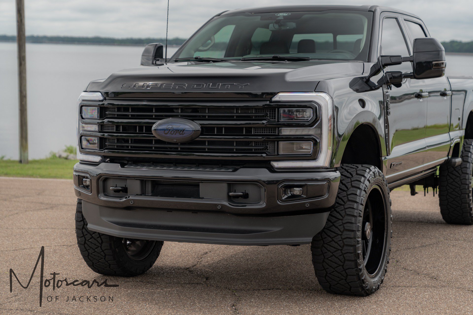 Used 2025 Ford F250 Platinum w/ Platinum Plus Package AWD/4WD image 36