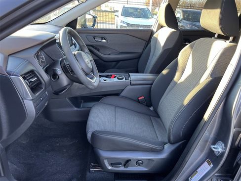 Certified 2023 Nissan Rogue SV image 10