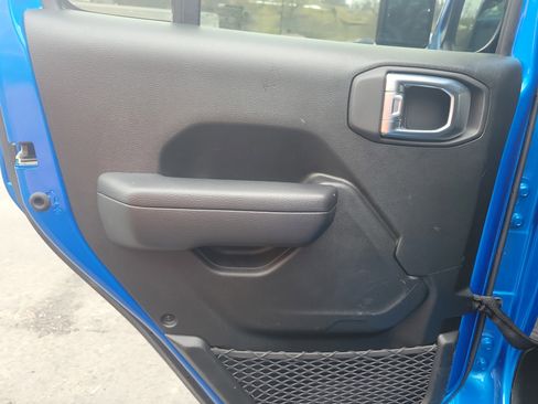 Certified 2024 Jeep Wrangler Unlimited Rubicon image 26