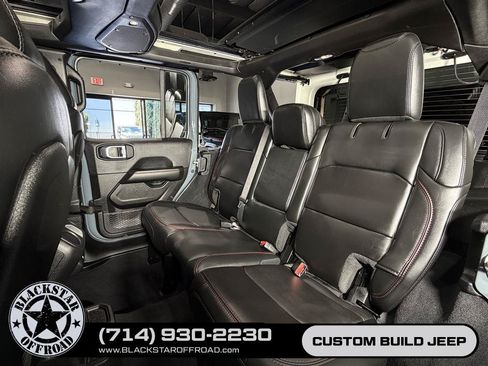 Used 2026 Jeep Wrangler Unlimited Rubicon AWD/4WD image 23