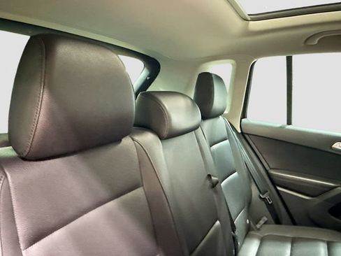 Used 2014 Volkswagen Tiguan SEL image 29
